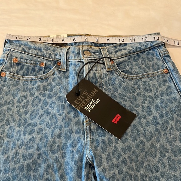 Levi's High Rise Light Blue Animal Print Jeans - Picture 3 of 16